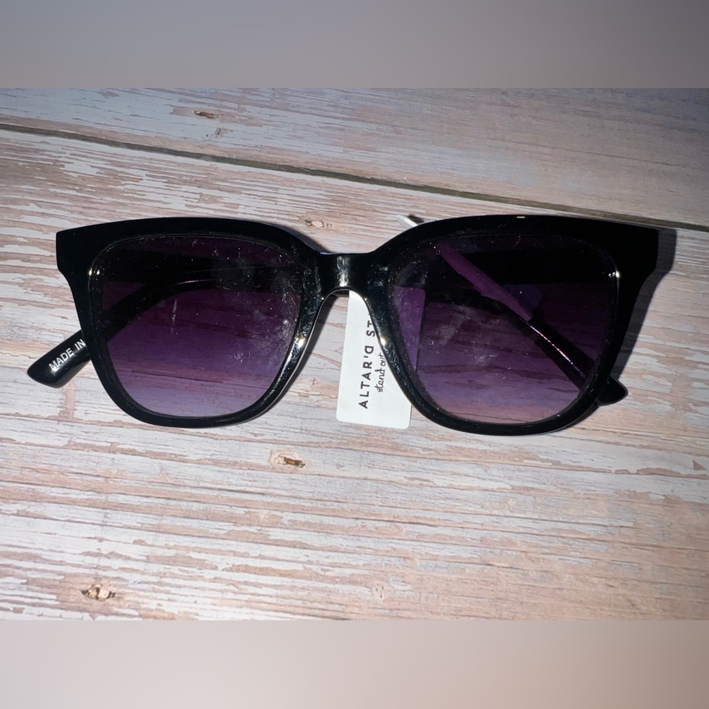 Altar'd State Black Cat-Eye Sunglasses with Gradient Lenses